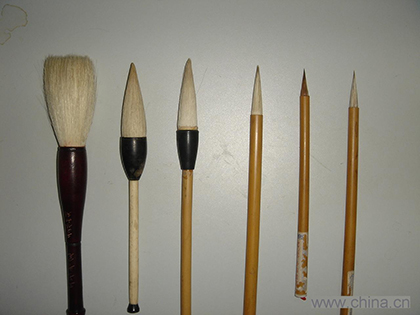 毛笔到底是谁发明的呢？不同朝代的毛笔又有什么不一样？_百科TA说