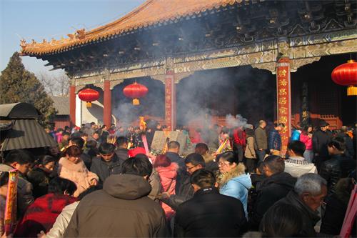 烧香祈福.jpg